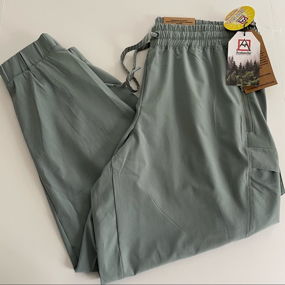 Avalanche Pants Avalanche Ripstop Jogger Size Xl 4 Way Stretch Relaxed Fit Poshmark